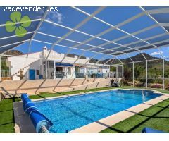 Villa en Venta en Zuazo de Vitoria, Almería