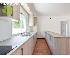 Villa en Venta en Cantoria, Almería