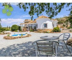 Villa en Venta en Zuazo de Vitoria, Almería