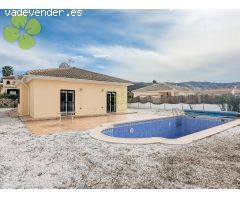 Villa en Venta en Arboleas, Almería