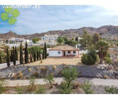 Villa en Venta en Albox, Almería