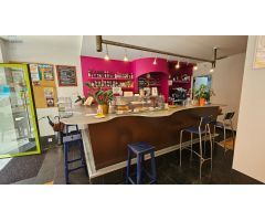 SOLOBAR TRASPASA RESTAURANTE Y CENTRO MULTUFUNCIONAL