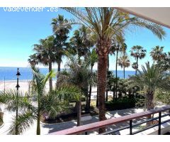 Exclusiva Propiedad en Primera Línea de Playa en Estepona con Potencial de Reforma.