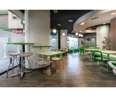Cafetería La Contraviesa en venta con 168 m2  junto a Centro Comercial Alcampo