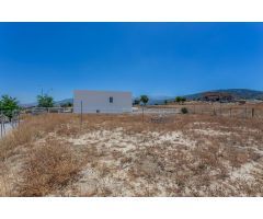 se vende terreno en Otura
