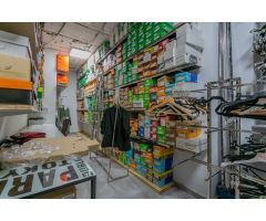 Se Vende local en el centro de Maracena