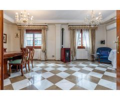Chalet en Venta en Ogíjares, Granada