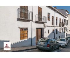 Apartamento amplio situado en casa corrala rehabilitada