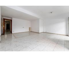 PISO EN CALLE SAN VICENTE FERRER - GRANADA.