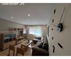 ¡AMPLIO PISO FAMILIAR CON TERRAZA Y PLAZA DE PARKING EN LA ZONA DE LAS ESCUELAS!