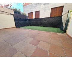 Casa Adosada en Les Pedreres – Espacio, Comodidad y Vistas