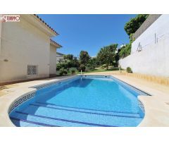 ¡Oportunidad única en Mas Mel, Calafell! Casa ideal para 2 familias!