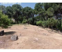Preciosa parcela urbana en Costa de Madrid con 4680 m2