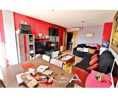 Piso esquinero en venta en Avenida Italia, Vila-real