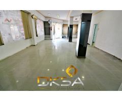 Amplio local comercial esquinero, con grandes ventanales y bien ubicado en Vila-real