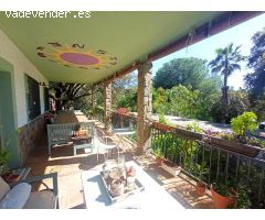 Casa rural con quesería artesanal en Castilblanco, lista para entrar a vivir