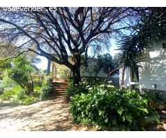 Casa rural con quesería artesanal en Castilblanco, lista para entrar a vivir