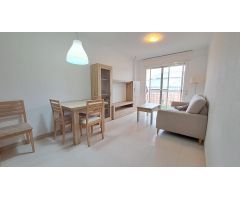 Bonito piso de una habitación amueblado y equipado muy céntrico.
