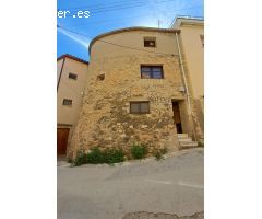 ???? Encantadora Casa en Venta en Pleno Centro Histórico de Montblanc