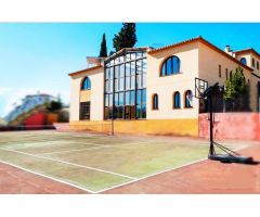 Lujosa Villa en Otura junto al campo de golf