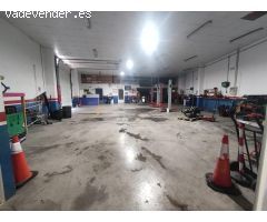 NAVE INDUSTRIAL PARA TALLER DE MECÁNICA Y LAVADERO DE VEHICULOS CON TRASPASO.