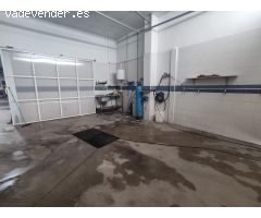 NAVE INDUSTRIAL PARA TALLER DE MECÁNICA Y LAVADERO DE VEHICULOS CON TRASPASO.