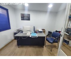 NAVE INDUSTRIAL PARA TALLER DE MECÁNICA Y LAVADERO DE VEHICULOS CON TRASPASO.