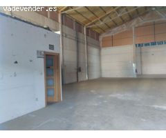 SE ALQUILA NAVE INDUSTRIAL DE 300 m/2  POLIGONO ALCES
