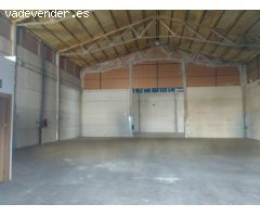 SE ALQUILA NAVE INDUSTRIAL DE 300 m/2  POLIGONO ALCES