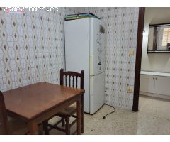 VIVIENDA DE 4 DORMITORIOS, 2 BAÑOS JUNTO AL HOSPITAL.