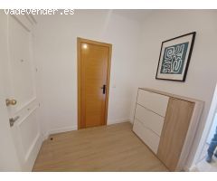 PISO TOTALMENTE REFORMADO EN PLENO CENTRO DE 3 DORMITORIOS Y DOS BAÑOS COMPLETOS CON MOBILIARIO A ES