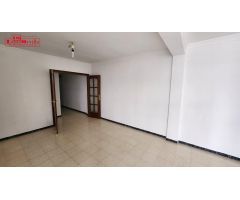 VIVIENDA SITUADA JUNTO A RONDA DE TRIANA