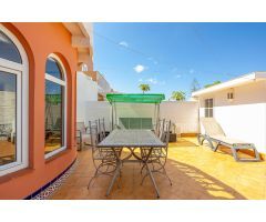Bungalow de 3 dormitorios con terraza y parking en Playa del Inglés
