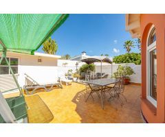 Bungalow de 3 dormitorios con terraza y parking en Playa del Inglés