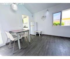 Se Vende Precioso Bungalow de 2 Habitaciones y Parking Privado