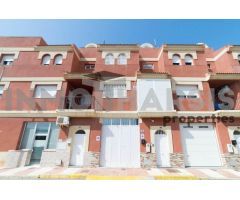 SE VENDE TRIPLEX EN CORTIJOS DE MARIN ROQUETAS DE MAR