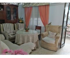 CASA EN VENTA EN EL CARPIO CON GRAN PATIO EXTERIOR!