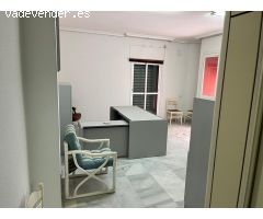 LOCAL COMERCIAL PARA MONTAR TU NEGOCIO EN UNA ZONA ESTUPENDA!