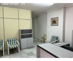 LOCAL COMERCIAL PARA MONTAR TU NEGOCIO EN UNA ZONA ESTUPENDA!