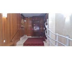 OFICINA EN CHAMBERI, BARRIO TRAFALGAR ( JUNTO GLORIETA QUEVEDO )