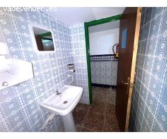 ¡Estupendo local en Olletas!