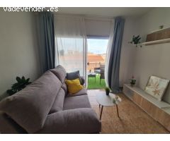 apartamento semireformado con vistas al mar