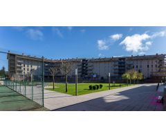 Ático de 3 dormitorios en calle Pastores Jaca