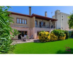 Casa de 5 dormitorios con terreno en Angüés