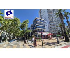 FANTÁSTICO APARTAMENTO CON VISTAS LATERAL AL PASEO Y PLAYA DE LEVANTE !!