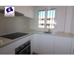 APARTAMENTO COMPLETAMENTE REFORMADO CON PARKING  EN  2º LINEA DE PLAYA