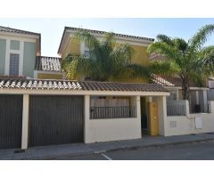 VIVIENDA ADOSADA EN DOÑA PETRA