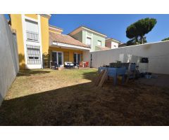 VIVIENDA ADOSADA EN DOÑA PETRA
