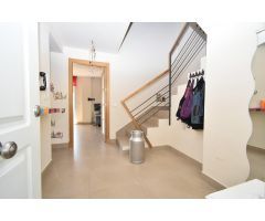 VIVIENDA ADOSADA EN DOÑA PETRA