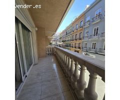 SE ALQUILA PISO DE 150M  CON PLAZA DE CARAJE INCLIUIDA, EN PLENO CENTRO DE ALICANTE